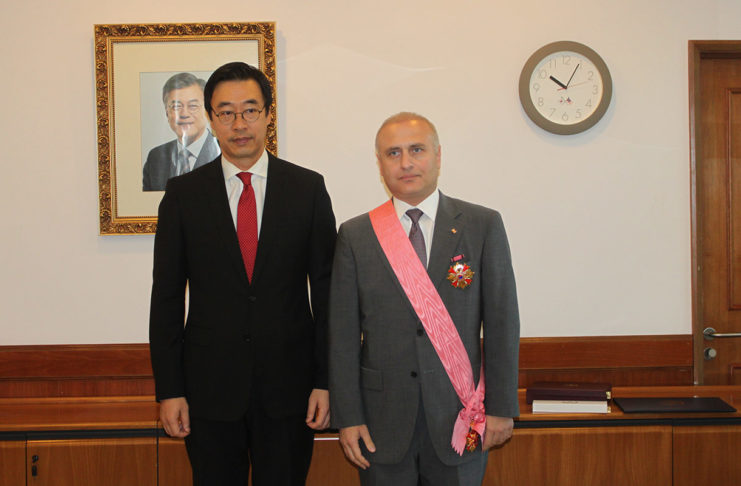 ქართველი დიპლომატი ნიკოლოზ აფხაზავა სამხრეთ კორეის სახელმწიფო ჯილდოთი დაჯილდოვდა